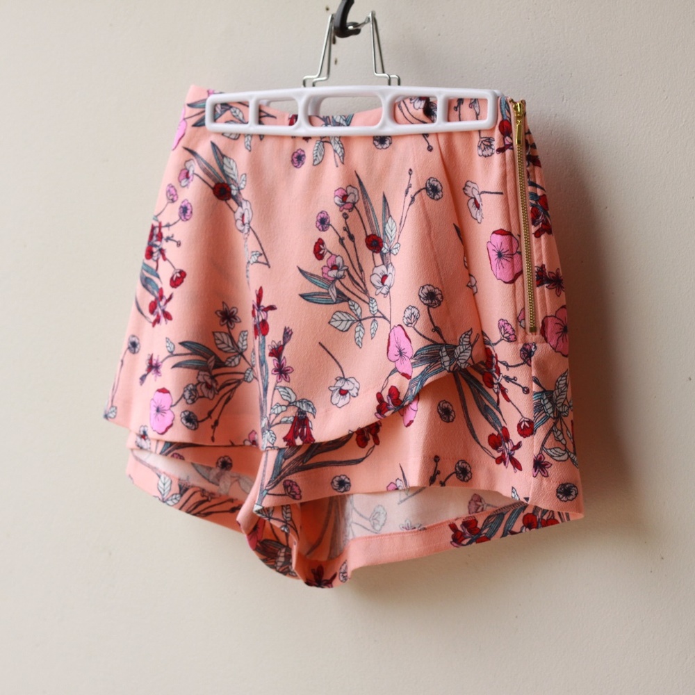 Copper Key floral pink skort/shorts NWT